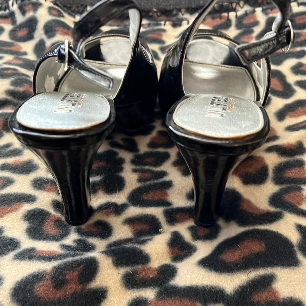 Unlisted Kenneth Cole peep toe sling back black patten leather looking shoe.  9